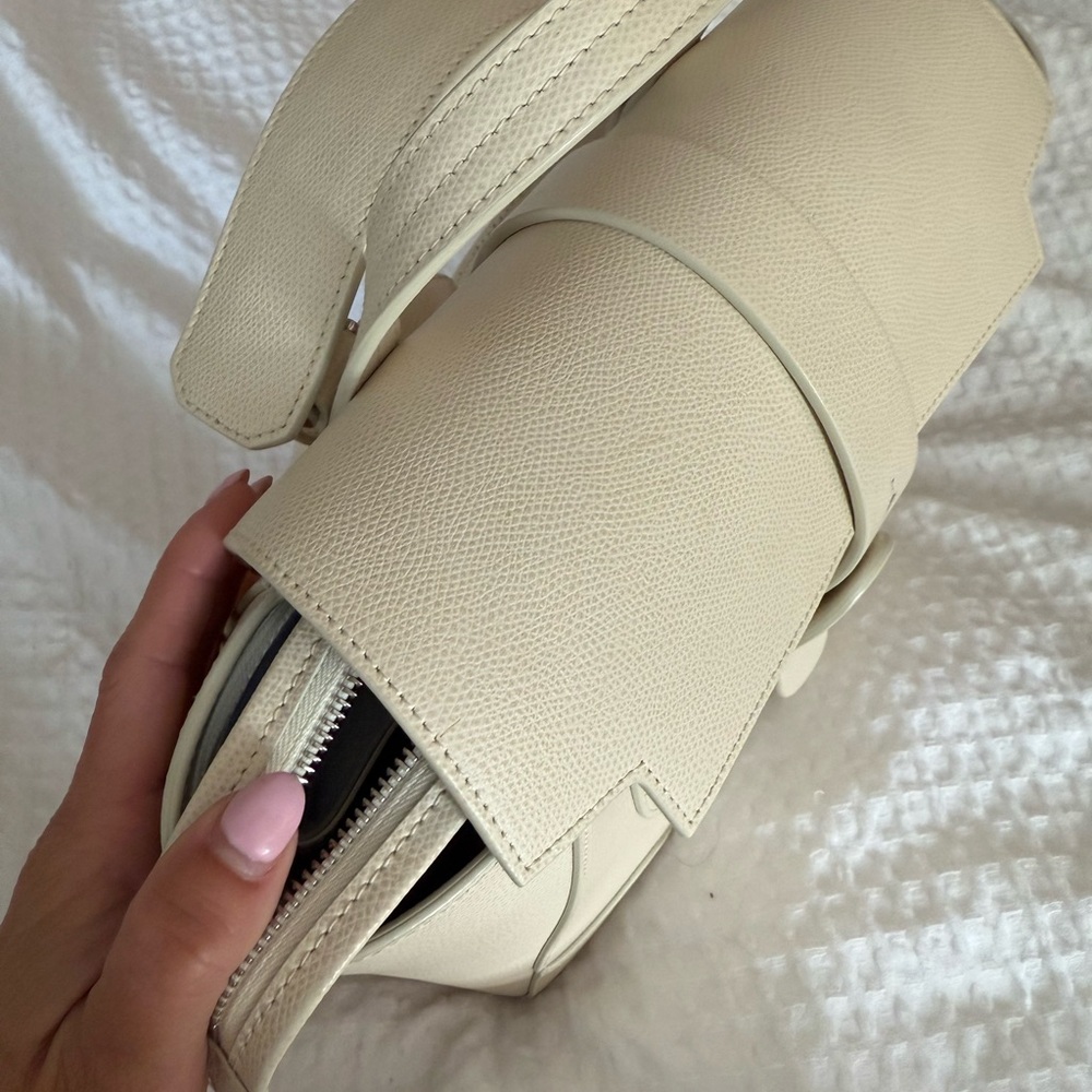 Senreve Cream Backpack Structured Design - Picture 2 of 9